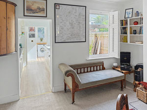 Photo 8- click for photo gallery